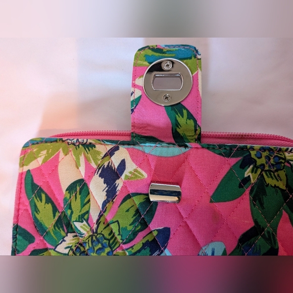 NWOT Vera Bradley Pink and Green Tropical Floral Turnkey Wallet. - Picture 6 of 13